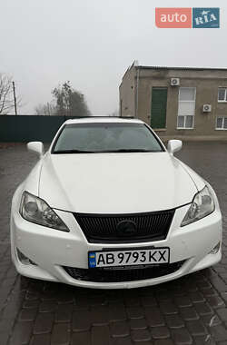 Седан Lexus IS 2006 в Ильинцах