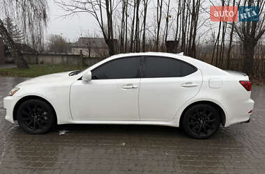 Седан Lexus IS 2006 в Ильинцах