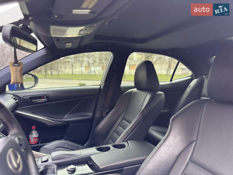 Седан Lexus IS 2014 в Миколаєві