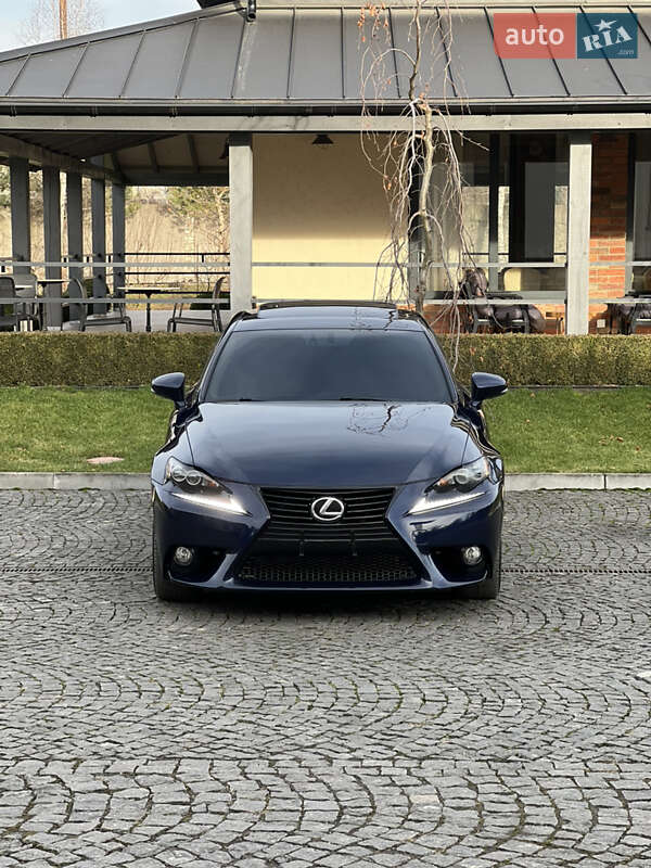 Седан Lexus IS 2014 в Львове фото 13 Седан Lexus IS 2014 в Львове