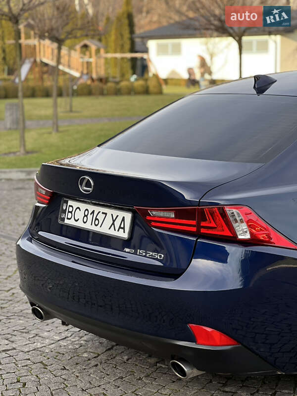 Седан Lexus IS 2014 в Львове фото 24 Седан Lexus IS 2014 в Львове