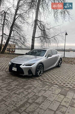 Седан Lexus IS 2022 в Киеве