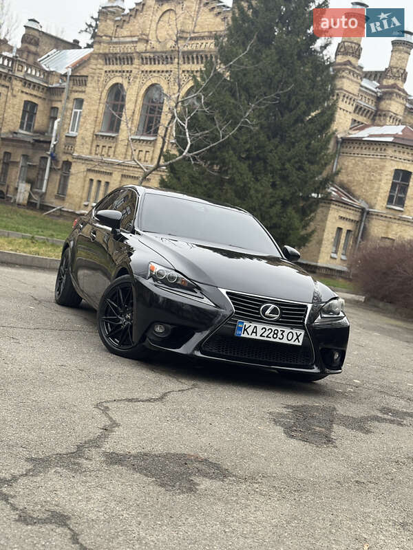 Lexus IS 2014