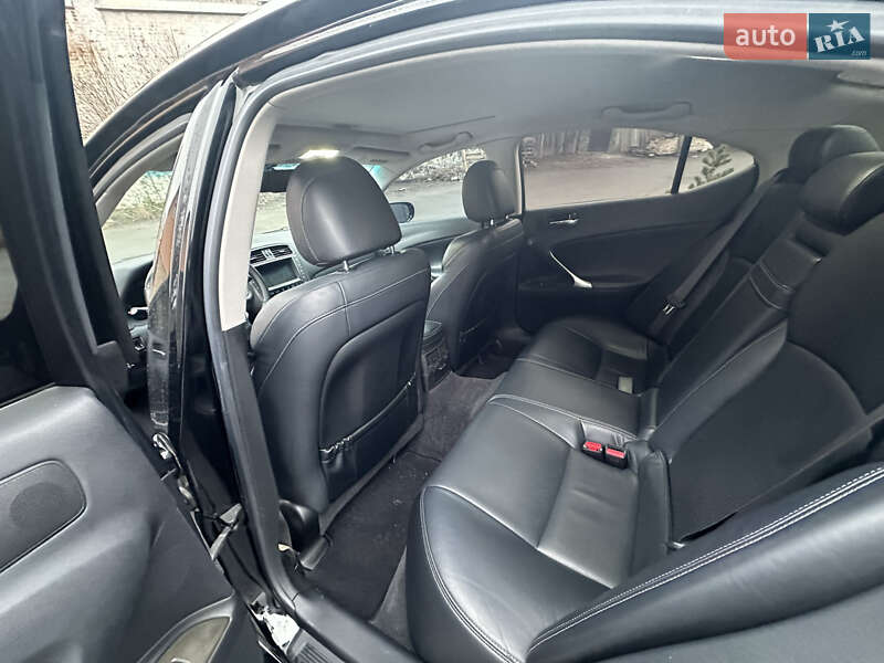 Седан Lexus IS 2008 в Киеве фото 55 Седан Lexus IS 2008 в Киеве