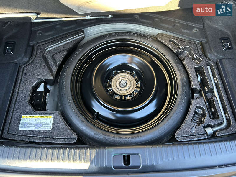 Седан Lexus IS 2015 в Харкові