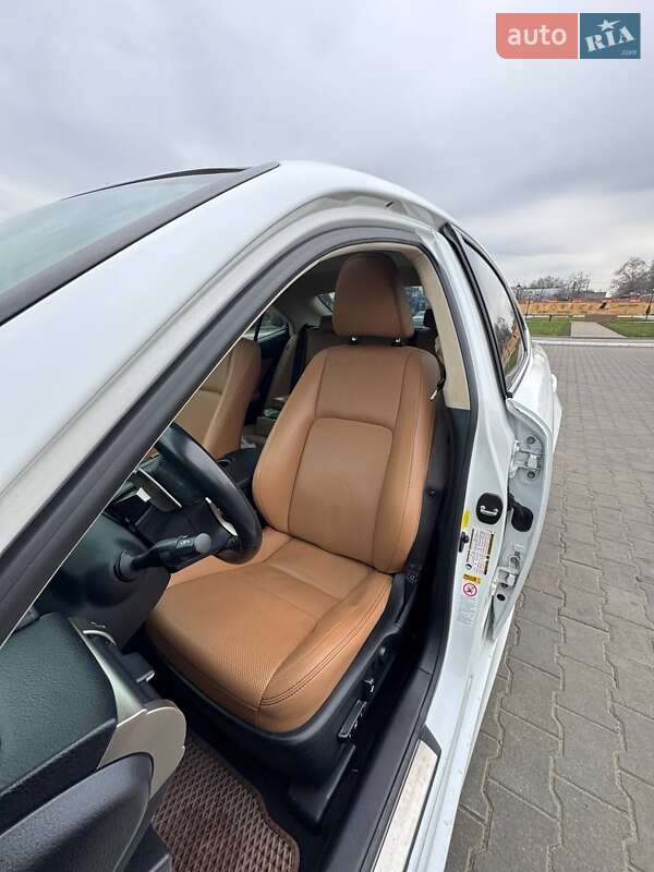 Седан Lexus IS 2014 в Измаиле