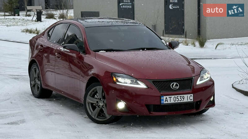 Седан Lexus IS 2013 в Івано-Франківську