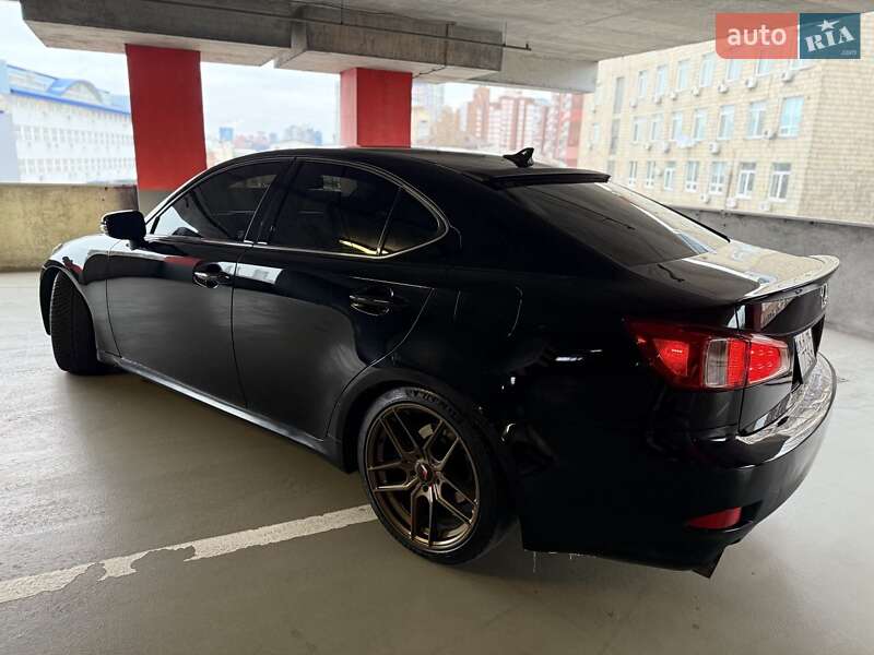Седан Lexus IS 2011 в Києві фото 39 Седан Lexus IS 2011 в Києві