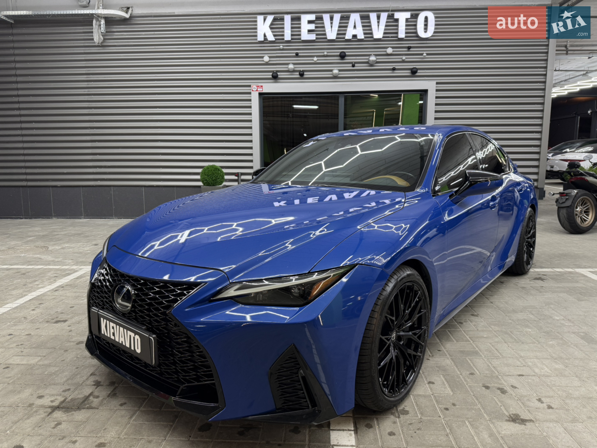 2021 Lexus IS - мініатюра 2