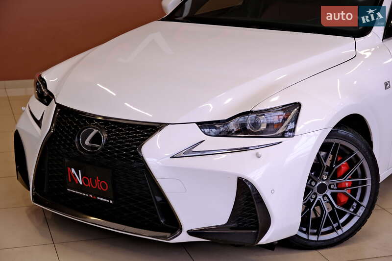 Седан Lexus IS 2018 в Одессе