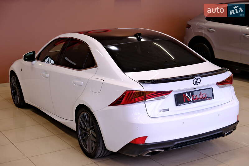 Седан Lexus IS 2018 в Одессе