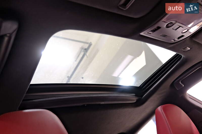 Седан Lexus IS 2018 в Одессе