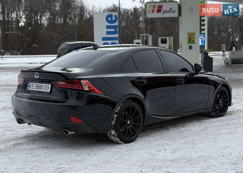 Седан Lexus IS 2013 в Днепре