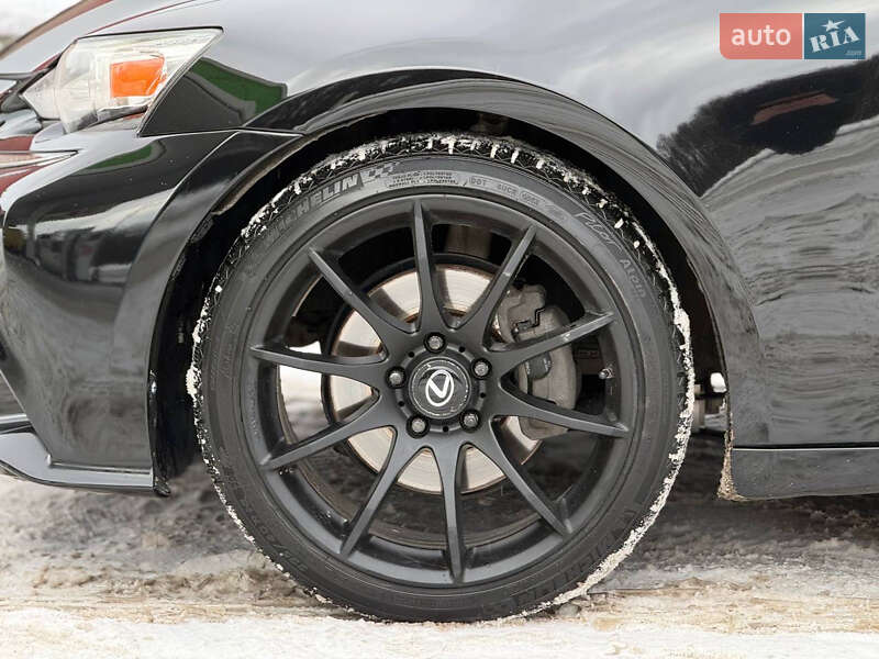 Седан Lexus IS 2013 в Днепре