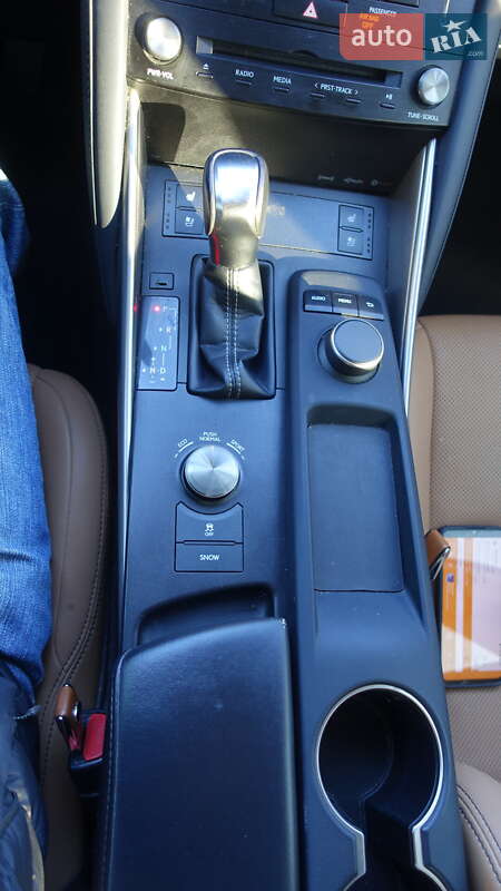 Седан Lexus IS 2018 в Одессе