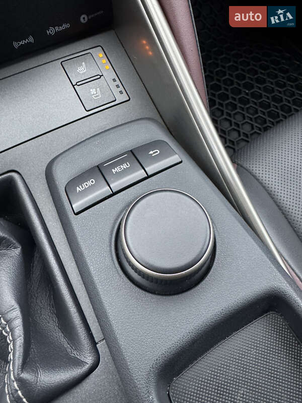 Седан Lexus IS 2016 в Києві