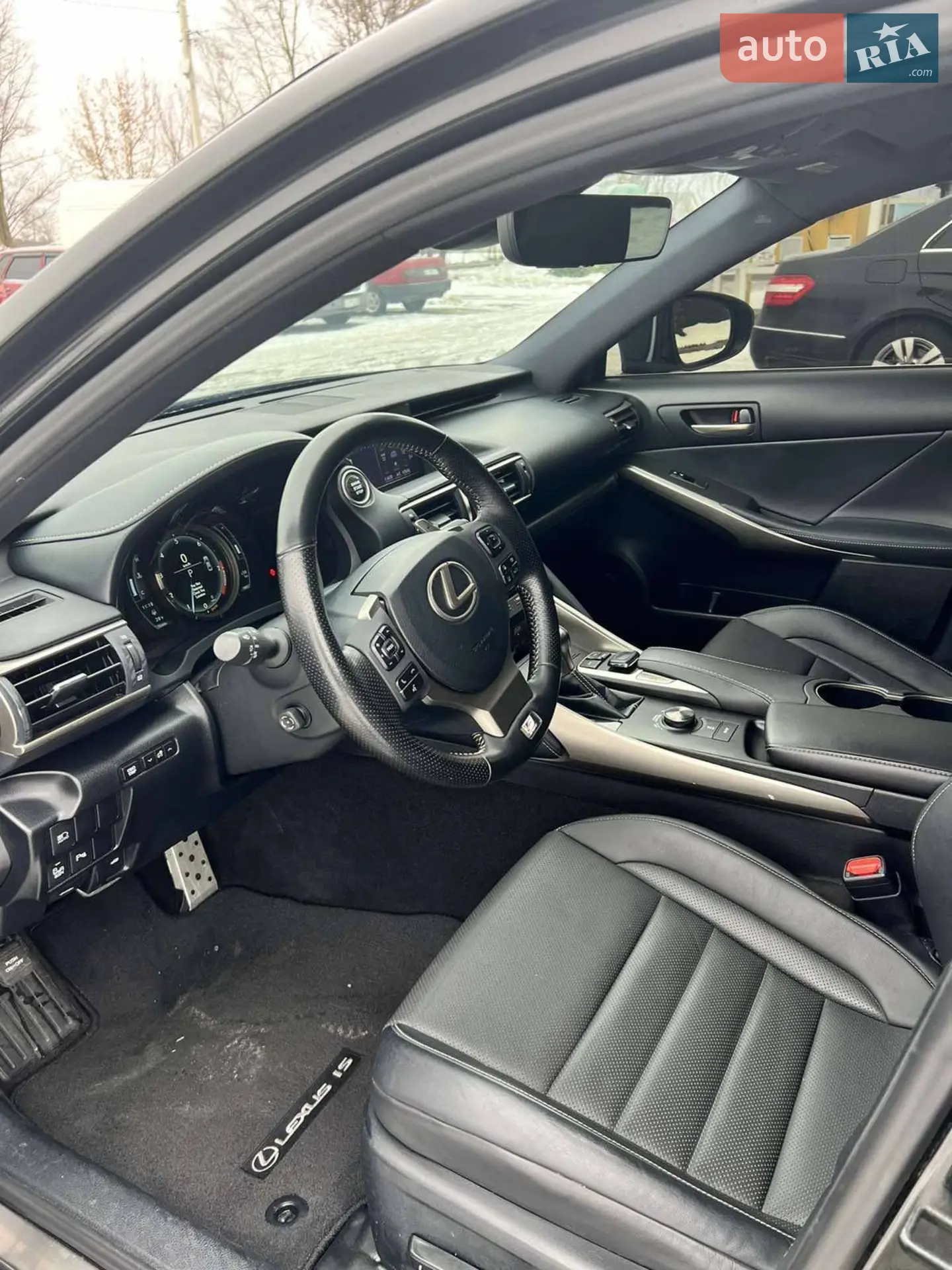 2018 Lexus IS - мініатюра 8