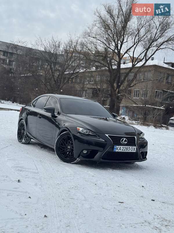 Lexus IS 2014