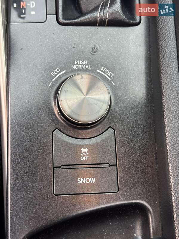 Седан Lexus IS 2014 в Києві