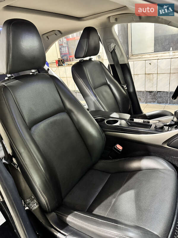 Седан Lexus IS 2013 в Никополе