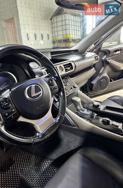 Седан Lexus IS 2013 в Никополе