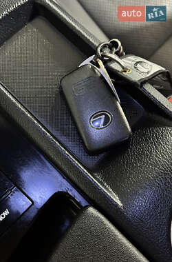 Седан Lexus IS 2013 в Никополе