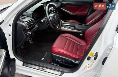 Седан Lexus IS 2016 в Киеве