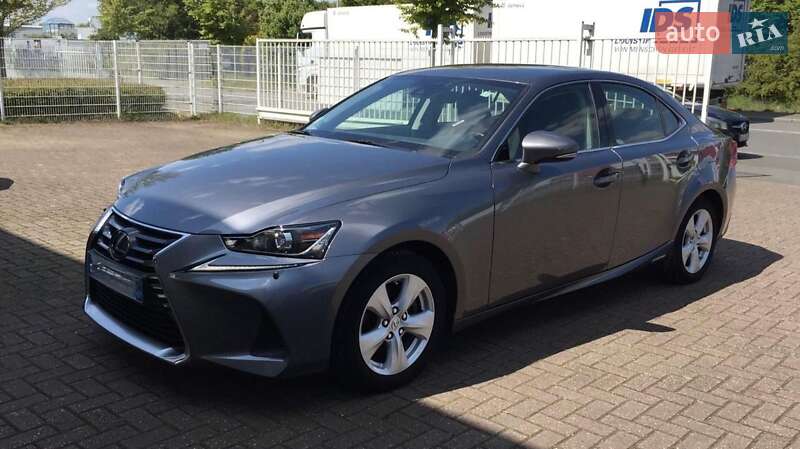 Седан Lexus IS 2017 в Тернополі фото 4 Седан Lexus IS 2017 в Тернополі