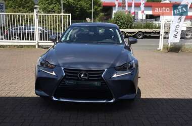 Седан Lexus IS 2017 в Тернополе