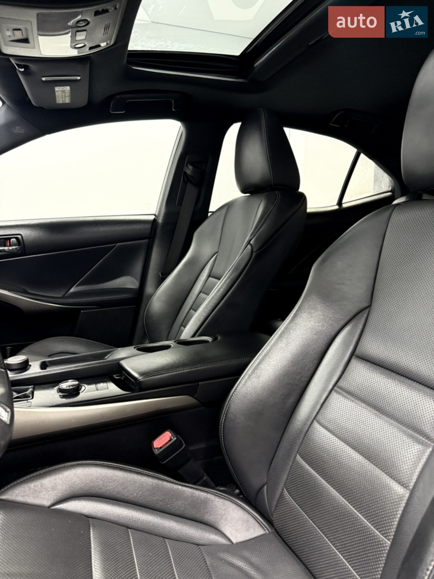 2014 Lexus IS - мініатюра 10