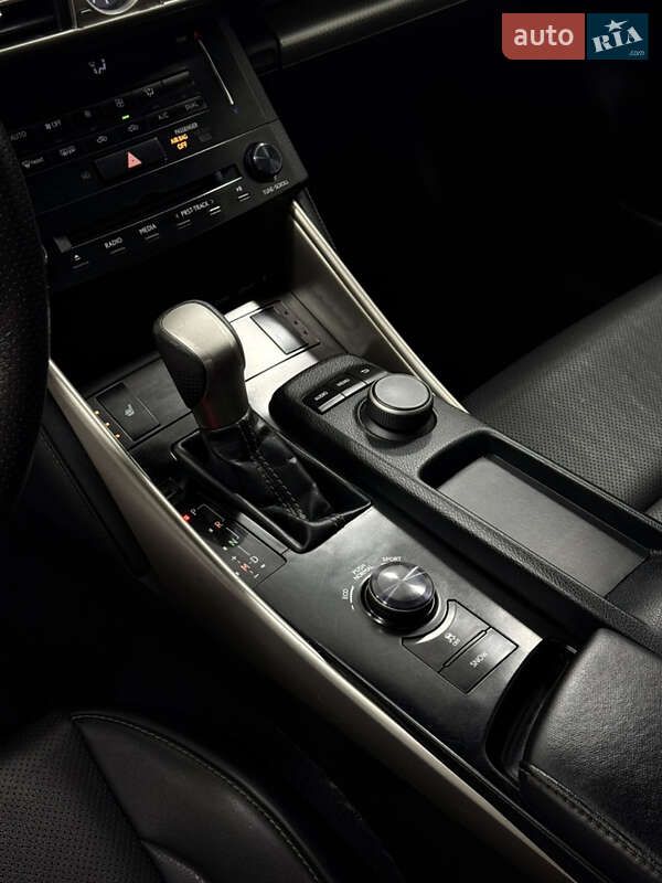 Седан Lexus IS 2014 в Одесі