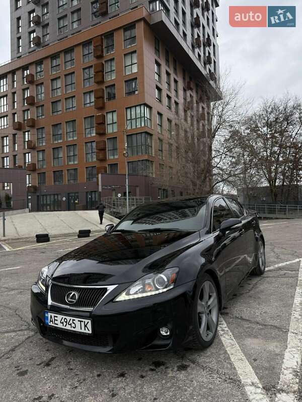Lexus IS 2012