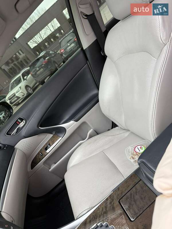 Седан Lexus IS 2012 в Днепре
