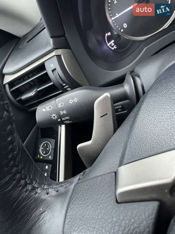 Седан Lexus IS 2016 в Киеве