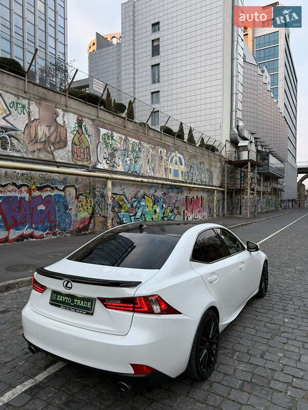 Седан Lexus IS 2014 в Одессе