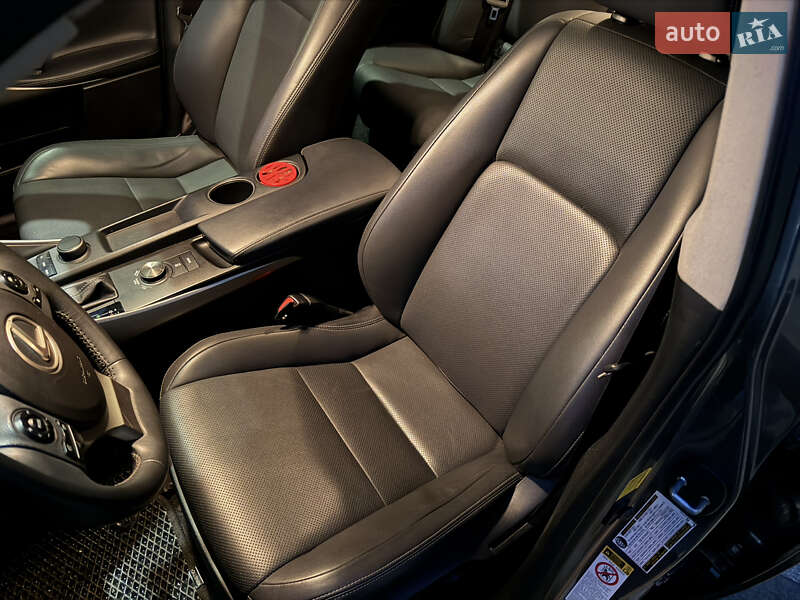 Седан Lexus IS 2014 в Краматорске фото 6 Седан Lexus IS 2014 в Краматорске