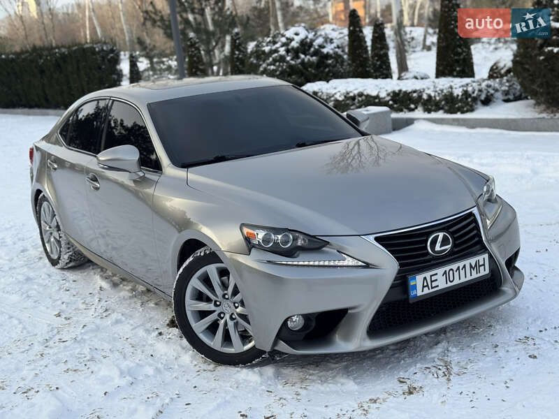 Седан Lexus IS 2013 в Днепре