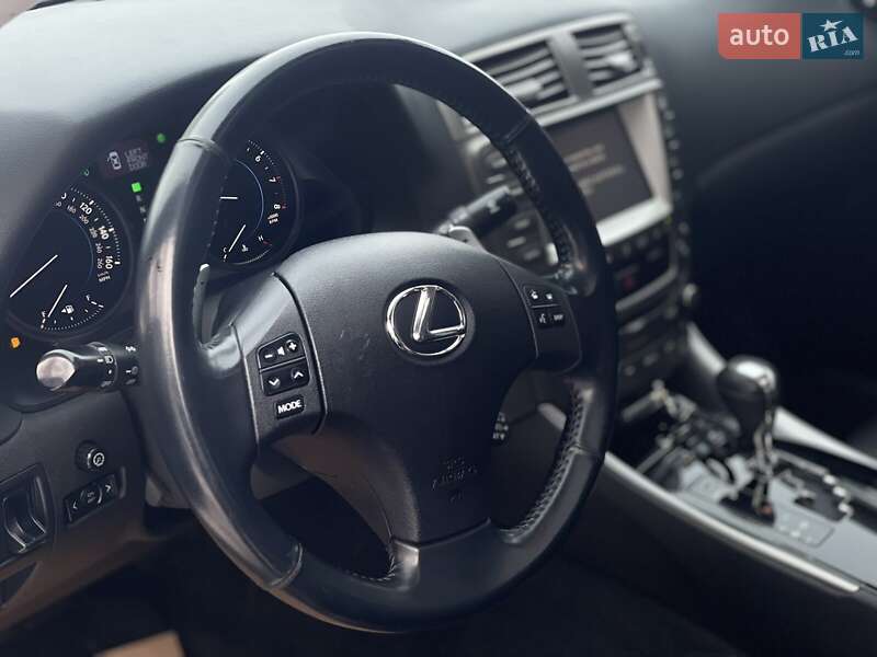 Седан Lexus IS 2008 в Днепре