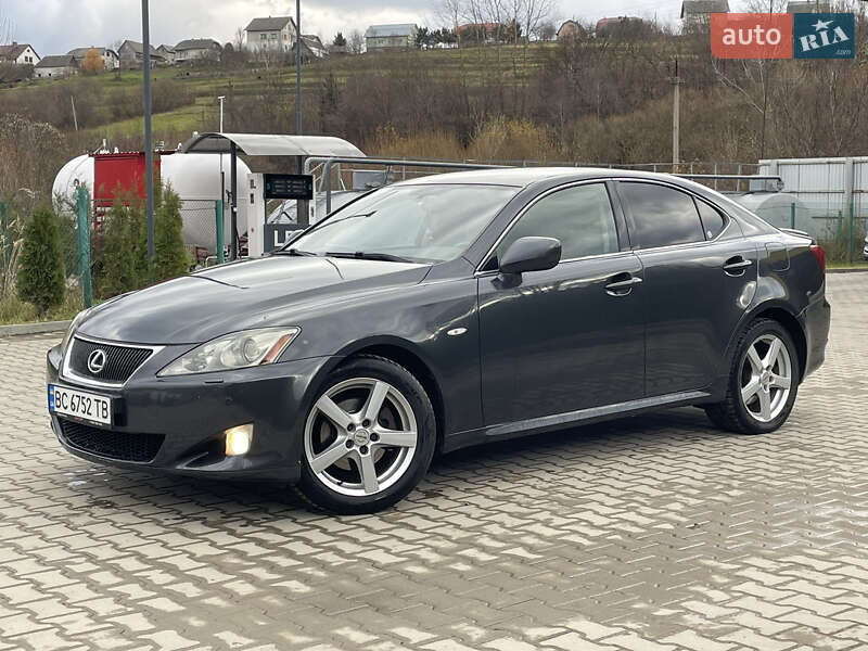Седан Lexus IS 2007 в Турке