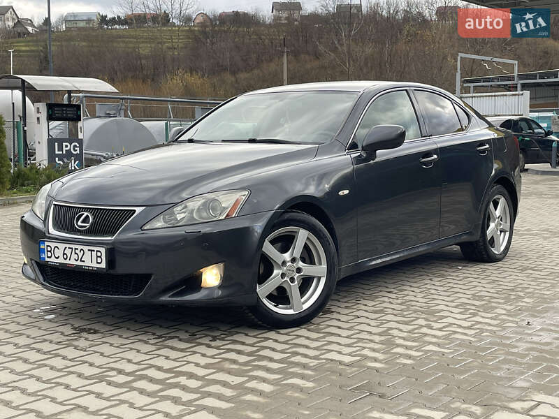 Седан Lexus IS 2007 в Турке