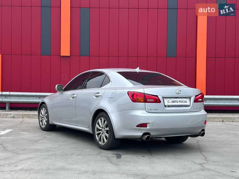 Седан Lexus IS 2008 в Киеве фото 5 Седан Lexus IS 2008 в Киеве