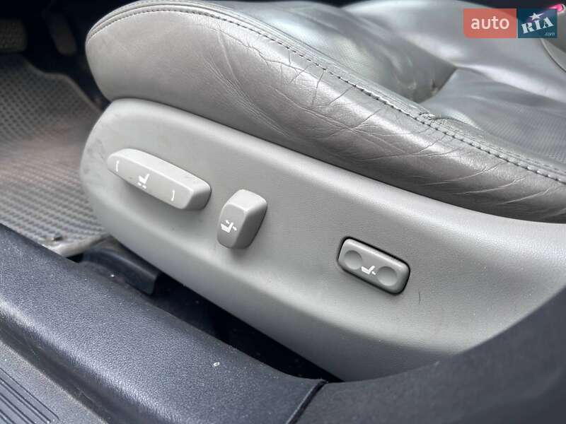 Седан Lexus IS 2008 в Киеве фото 19 Седан Lexus IS 2008 в Киеве