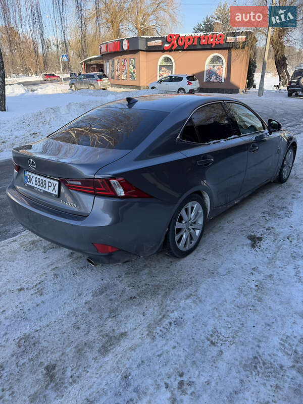 Седан Lexus IS 2016 в Здолбуніві