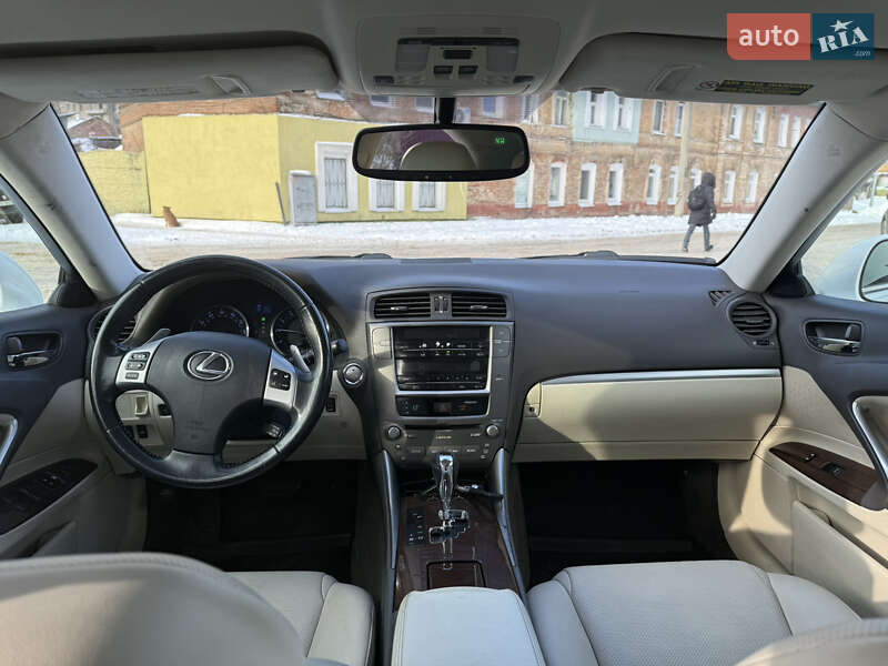 Седан Lexus IS 2010 в Харкові фото 10 Седан Lexus IS 2010 в Харкові