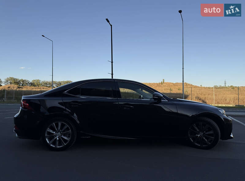 Седан Lexus IS 2016 в Одессе