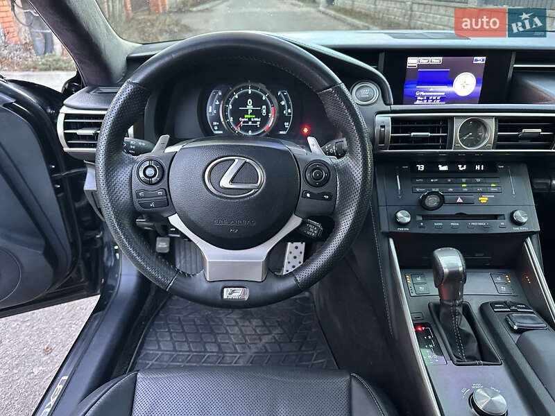 Седан Lexus IS 2014 в Киеве