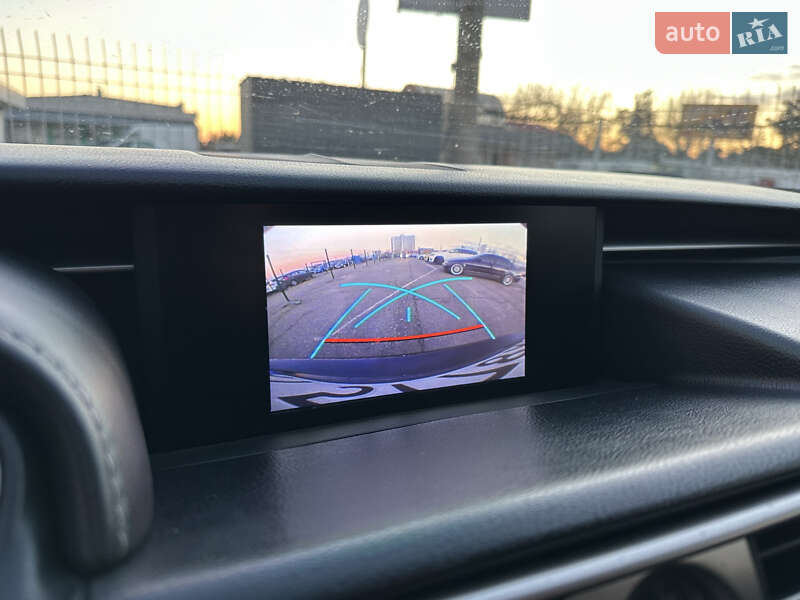 Седан Lexus IS 2014 в Киеве