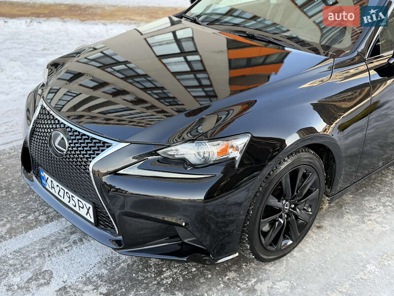 Седан Lexus IS 2015 в Киеве фото 5 Седан Lexus IS 2015 в Киеве
