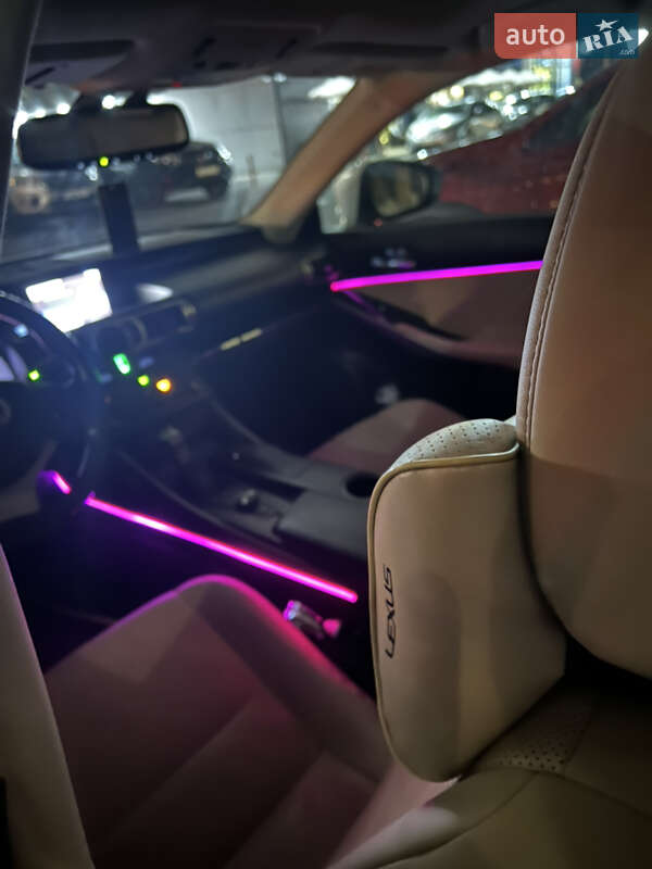 Седан Lexus IS 2016 в Харькове фото 9 Седан Lexus IS 2016 в Харькове