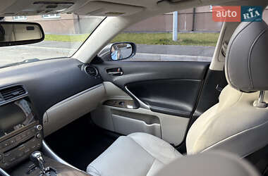 Седан Lexus IS 2012 в Львове
